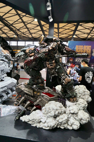 Transformers Bludgeon Exclusive Statue