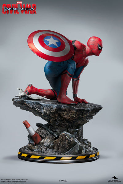 Spider-Man Civil War Premium Statue