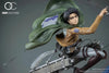 Levi Ackerman VS Female Titan Diorama Statue