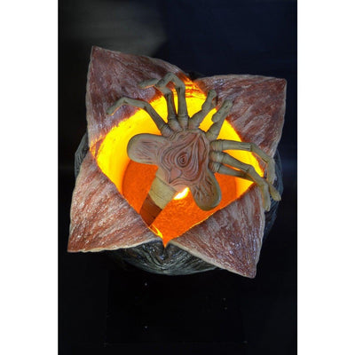 Alien Light-Up Egg and Facehugger Life-Size Prop Replica