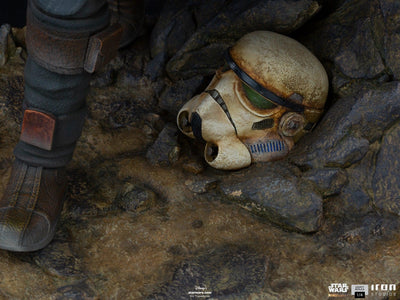 The Mandalorian & Child 1/4 Scale Statue