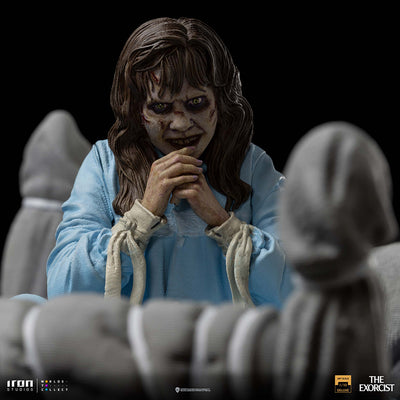 The Exorcist - Posessed Regan McNeil Deluxe Art Scale 1/10