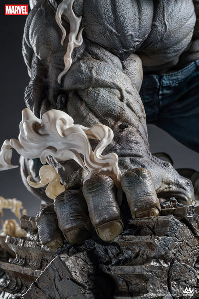 Grey Hulk Comic Version 1/4 Scale Statue