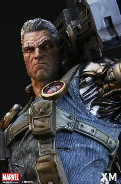 Cable 1/4 Scale Statue STGCC Exclusive (DISPLAYED)