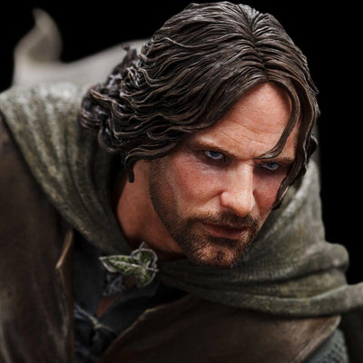 Aragorn At Amon Hen 1/6 Scale Statue