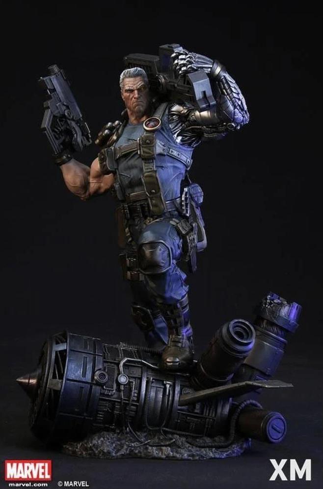 Cable 1/4 Scale Statue STGCC Exclusive (DISPLAYED)
