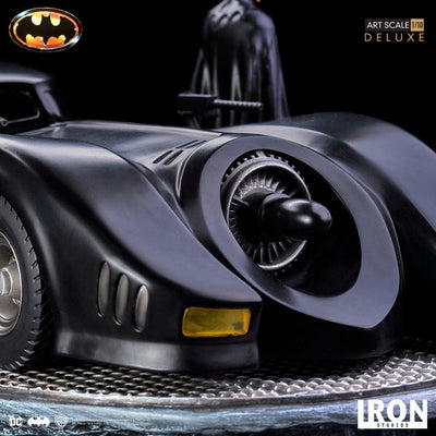 Batman 89’ Batmobile & Batman Statue