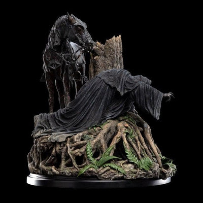 Masters Collection - Escape off the Road 1/6 Scale Statue