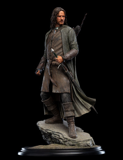 Aragorn Hunter Of The Plains Statue