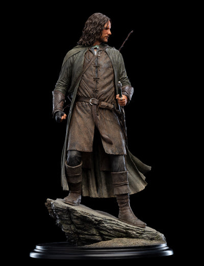 Aragorn Hunter Of The Plains Statue