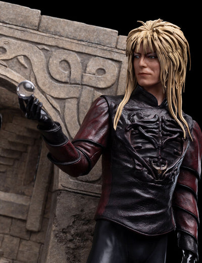 Jareth and Sarah in the Illusionary Maze 1/6 Scale Statue