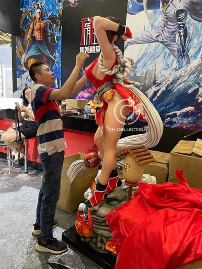 King Of Fighters Mai Shiranui Life-Size Statue