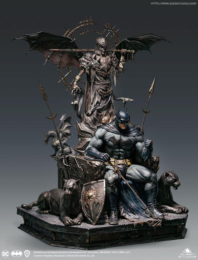 Batman on Throne PREMIUM 1/4 Scale Statue