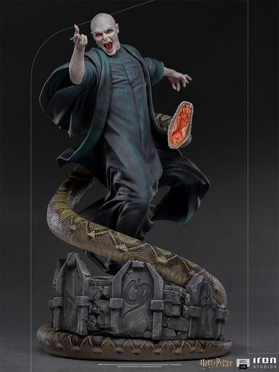 Voldemort and Nagini - Harry Potter - Legacy Replica 1/4