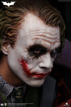 The Dark Knight: Joker STANDARD 1/4 Scale Statue