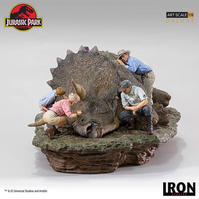 Triceratops Diorama Deluxe Art Scale Statue