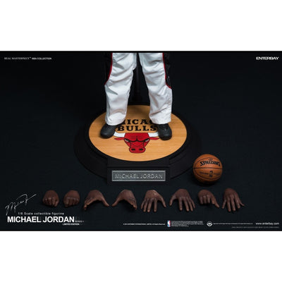 Michael Jordan REAL MASTERPIECE 1:6 Figure I'M BACK HOME #45 Edition ENTERBAY