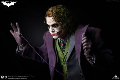 The Dark Knight: Joker EXCLUSIVE 1/4 Scale Statue