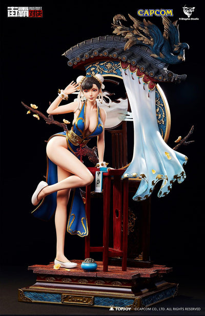 Chun Li 1/4 Scale Statue - Crystal Series (BLUE VERSION)