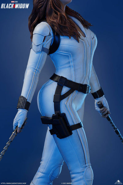 Black Widow (Scarlett Johansson) 1/4 Scale Statue - Snowsuit Version