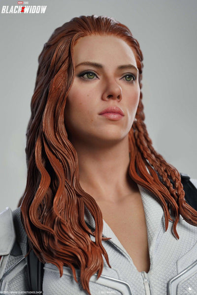 Black Widow (Scarlett Johansson) 1/4 Scale Statue - Snowsuit Version