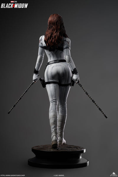 Black Widow (Scarlett Johansson) 1/4 Scale Statue - Snowsuit Version
