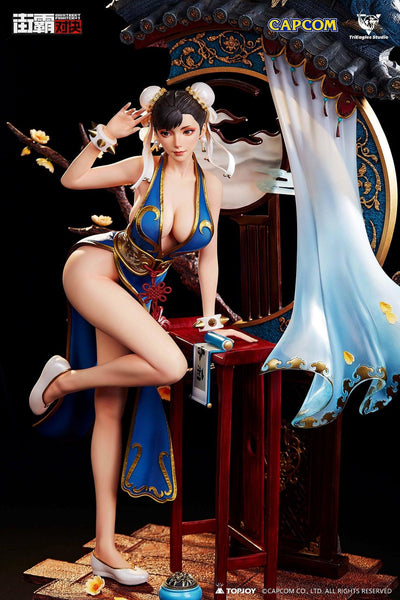 Chun Li 1/4 Scale Statue - Crystal Series (BLUE VERSION)