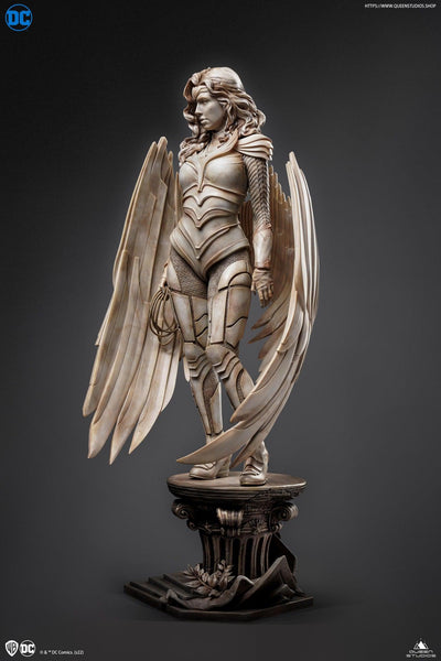 Wonder Woman Museum Line Statue