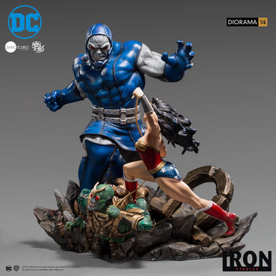 Wonder Woman Vs Darkseid 1/6 Scale Diorama