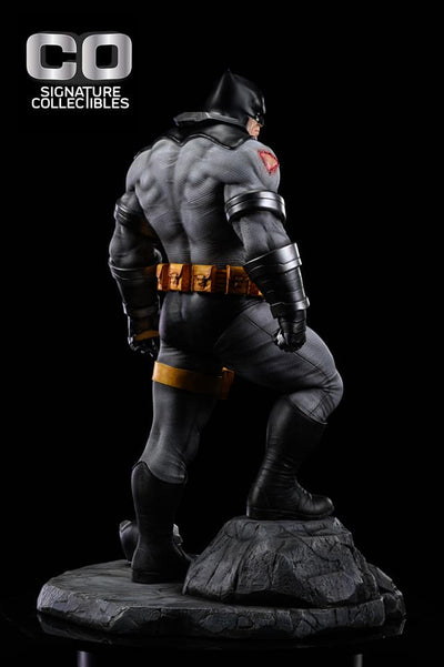 CO Signature DK 01 1/4 Scale Statue