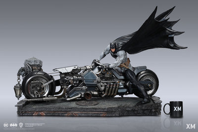 Batman - White Knight (Batcycle Edition) 1/4 Scale Statue