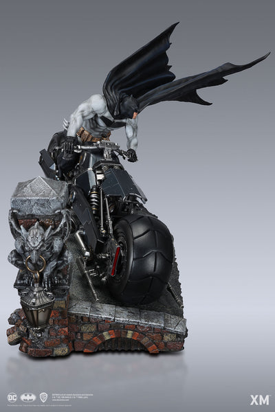 Batman - White Knight (Batcycle Edition) 1/4 Scale Statue