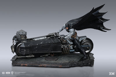 Batman - White Knight (Batcycle Edition) 1/4 Scale Statue