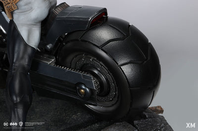 Batman - White Knight (Batcycle Edition) 1/4 Scale Statue