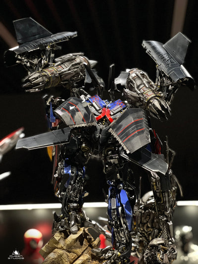 Transformers Revenge of the Fallen - Jetpower Optimus Prime vs Megatron Diorama