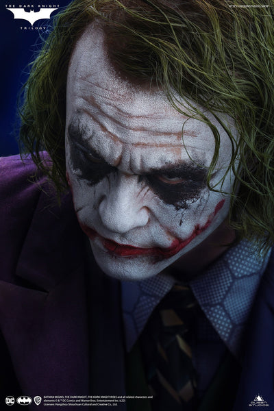 Joker (Heath Ledger) Life-Size Statue