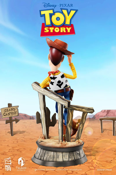 Toy Story - Woody Premium Statue