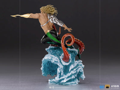 DC Comics Aquaman Deluxe Art Scale 1/10