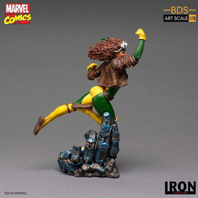 Marvel Comics Rogue Vs Sentinel Statue
