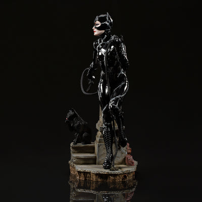 Batman Returns Catwoman Art Scale Statue