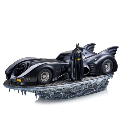 Batman 89’ Batmobile & Batman Statue