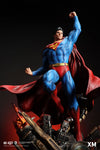 Classic Superman (Version A) 1/4 Scale Statue