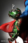 Classic Superman (Version B) 1/4 Scale Statue