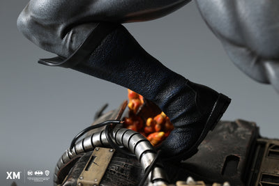 Batman Classic 1/4 Scale Statue