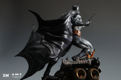 Batman Classic 1/4 Scale Statue