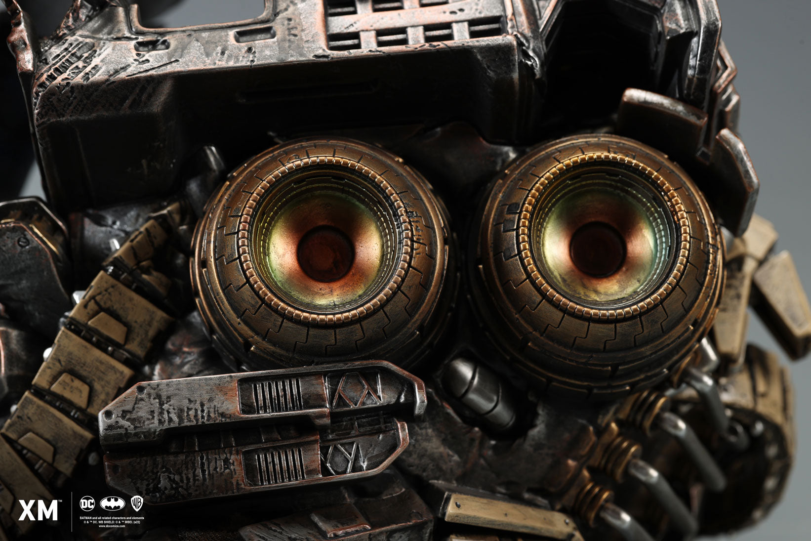 Batman Classic 1/6 Scale Statue