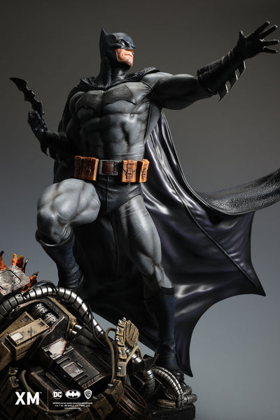 Batman Classic 1/4 Scale Statue