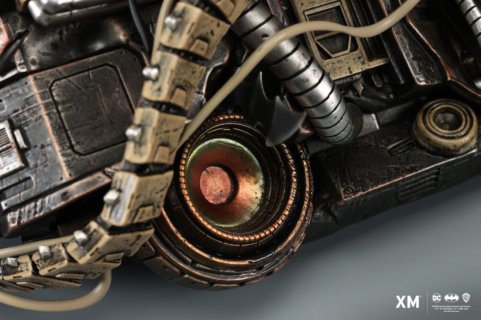 Batman Classic 1/6 Scale Statue