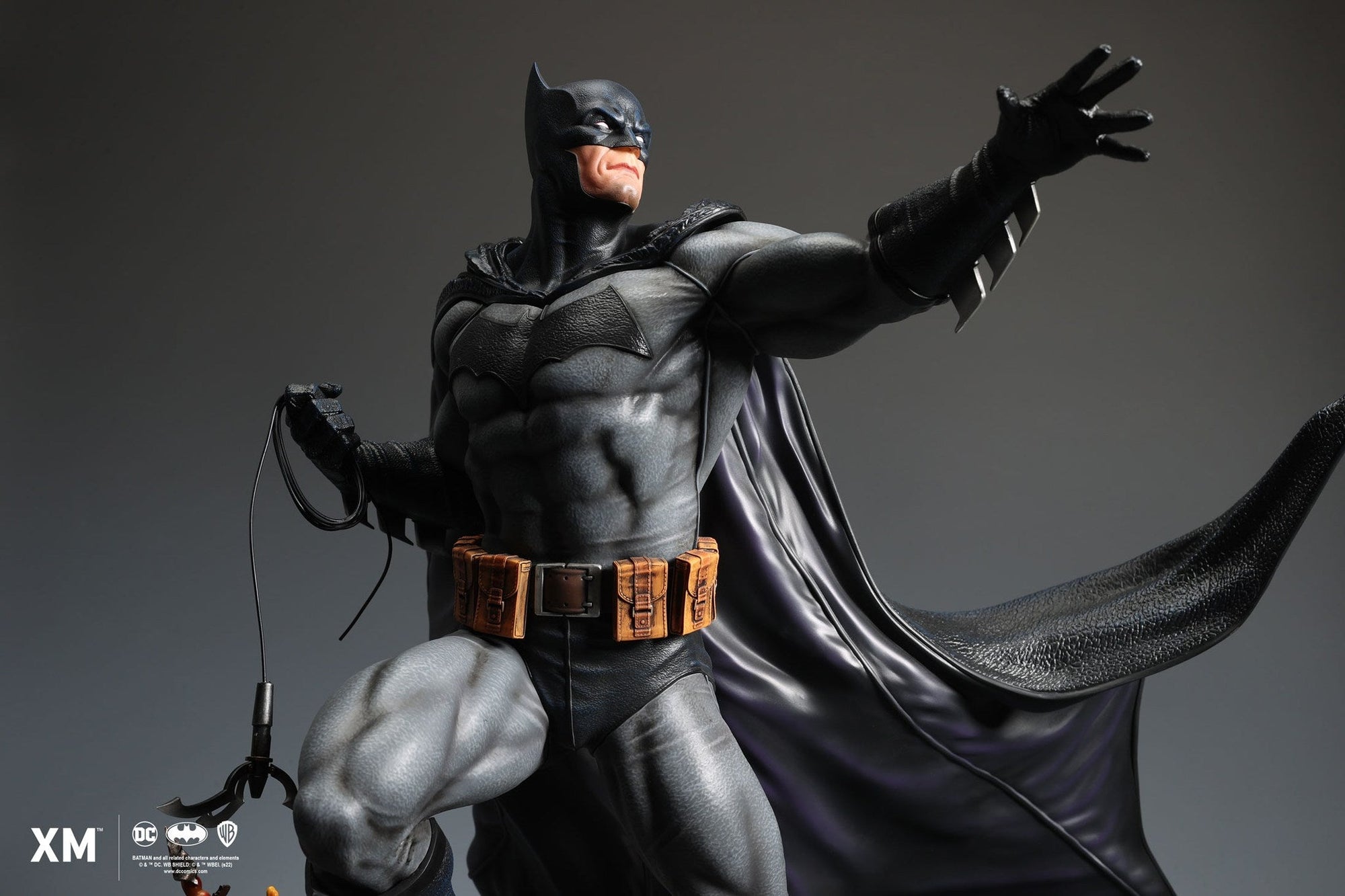 Batman Classic 1/6 Scale Statue