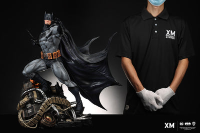Batman Classic 1/4 Scale Statue